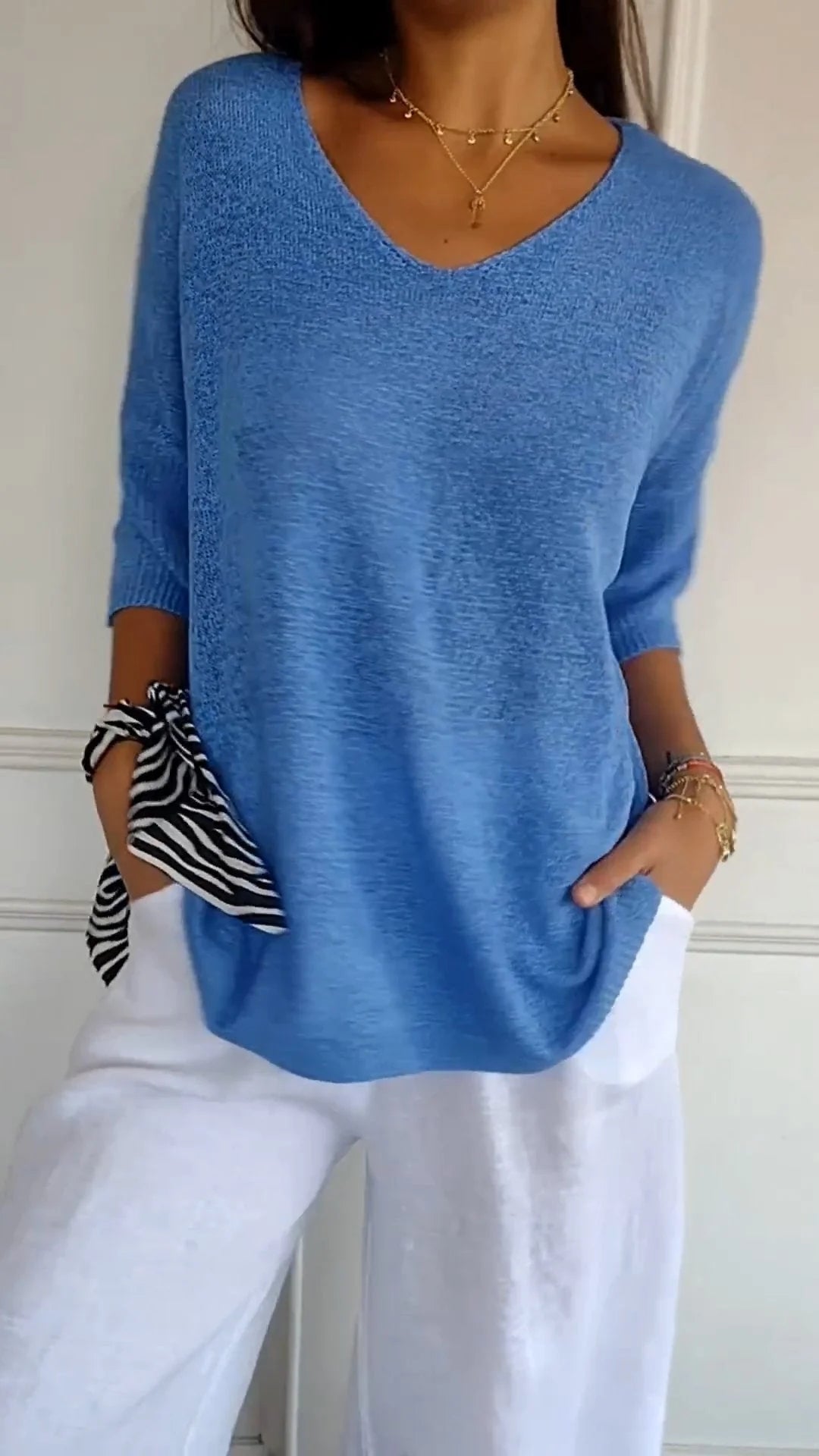 Elowen | Plain Knitted Top with V-neckline