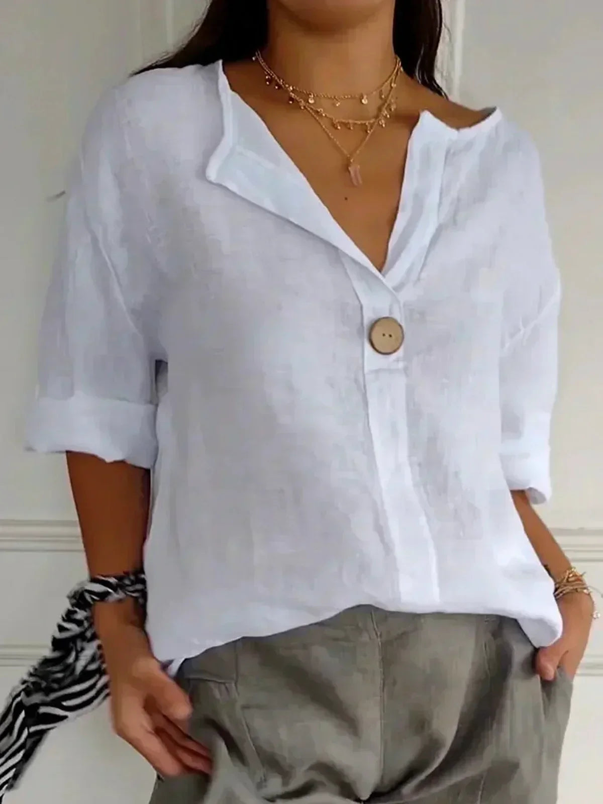 Roisin | Relaxed V-Neck Blouse