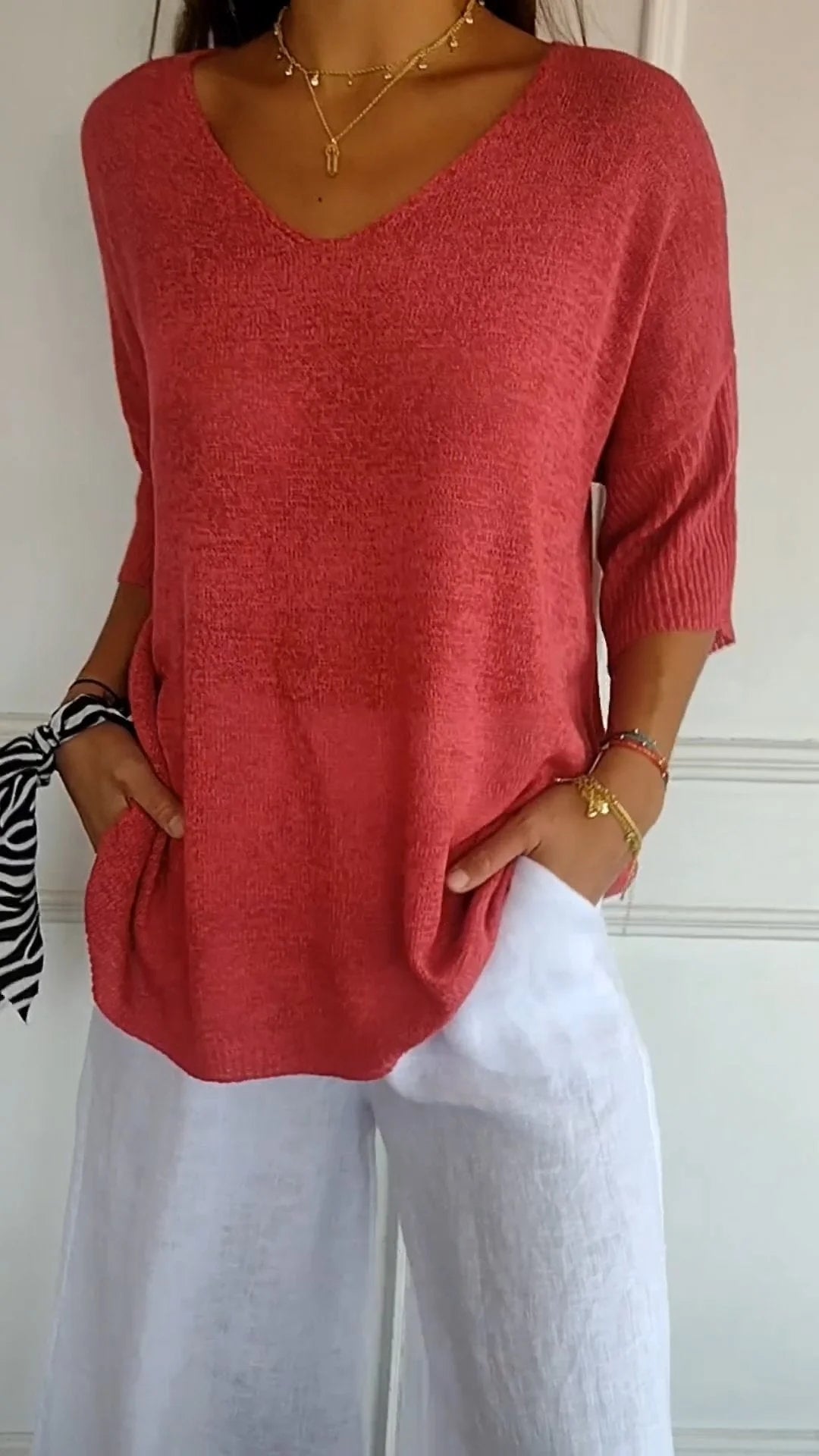 Elowen | Plain Knitted Top with V-neckline