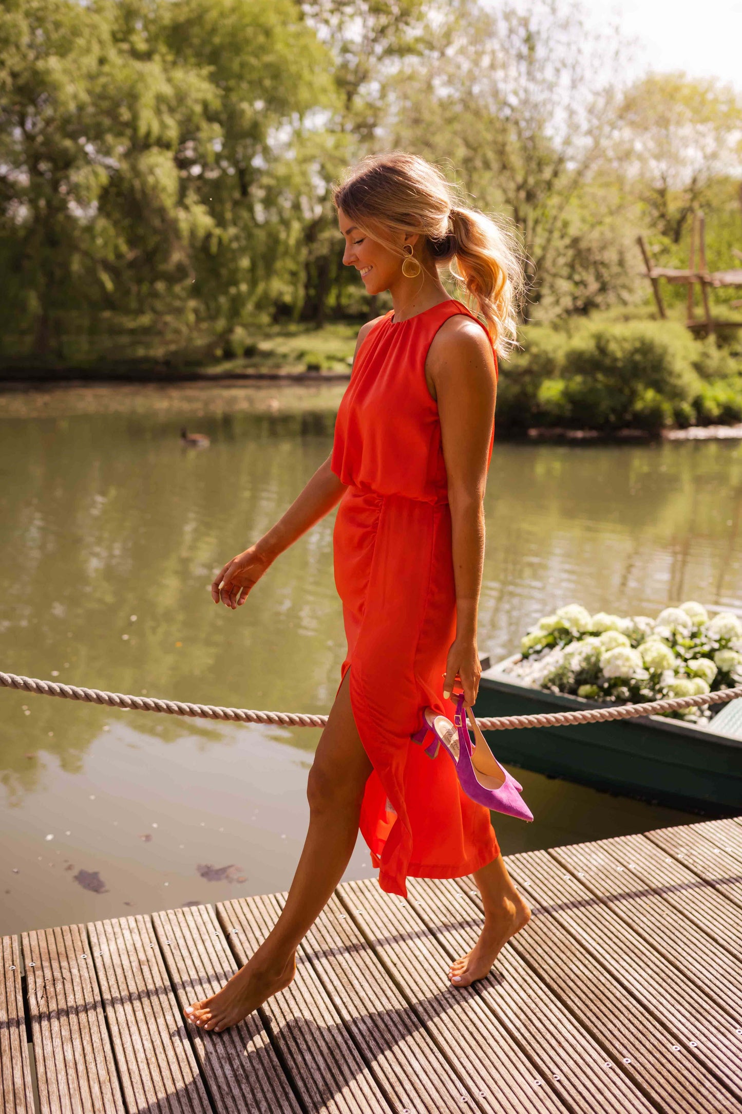 Sienna | Sleeveless Flowy Midi Dress