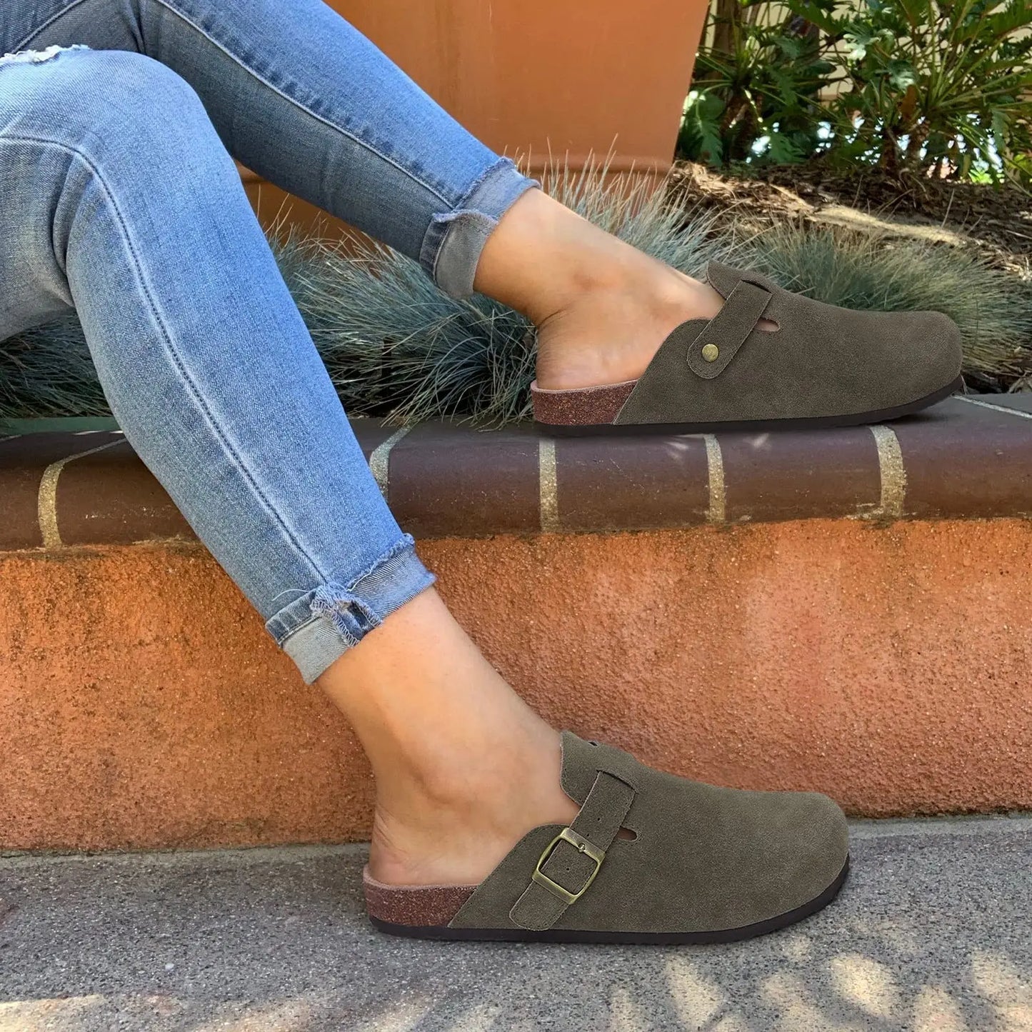 Aoife Kidmi Women's Clogs – Slip-On Sandals with Adjustable Buckle